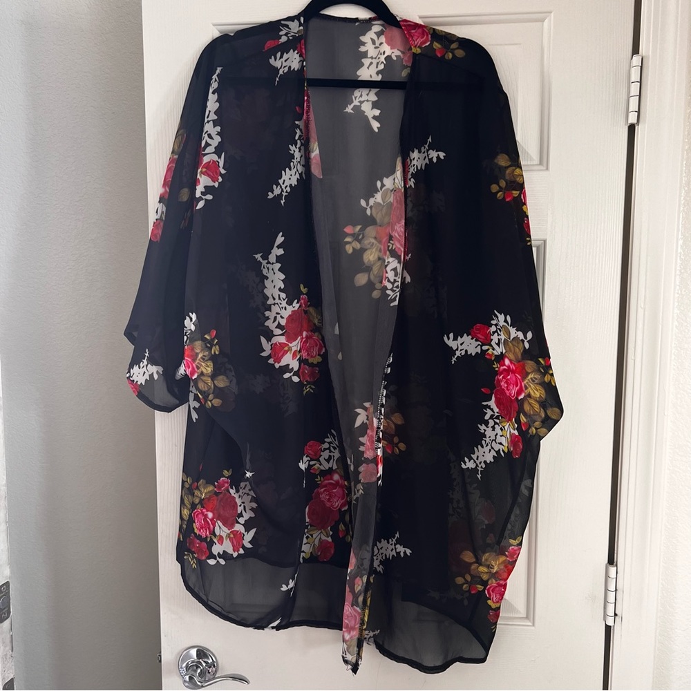 Black Floral Sheer Kimono